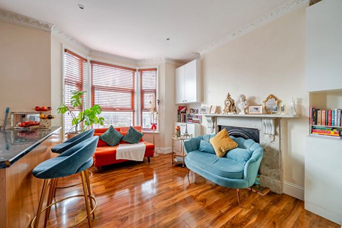 2 Bedroom Property For Sale In Askew Road, Shepherds Bush, London, W12
