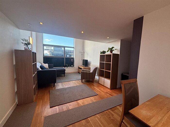 1 Bedroom Flat To Rent In Henry Street, Manchester, M4