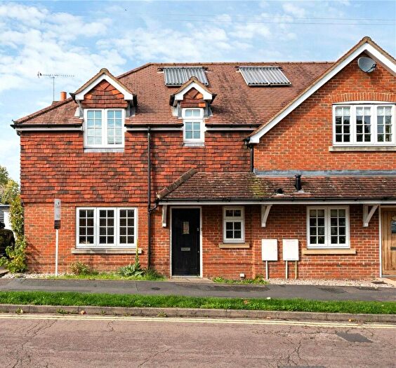 3 Bedroom End Of Terrace House To Rent In Riverdale, Wrecclesham, Farnham, Surrey, GU10