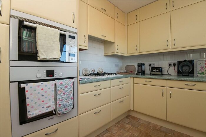 3 Bedroom Bungalow For Sale In Buttery Road, Honiton, Devon, EX14
