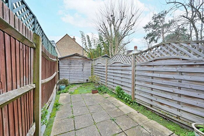 2 Bedroom Flat To Rent In Bedford Park, Bedford Park, London, W4