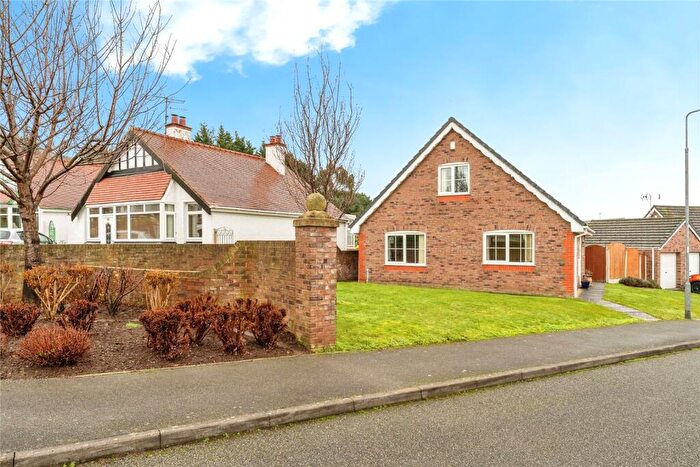 3 Bedroom Bungalow For Sale In Melyd Avenue, Prestatyn, Denbighshire, LL19