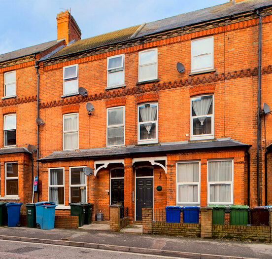 1 Bedroom Flat To Rent In Marlborough Road, Banbury, OX16