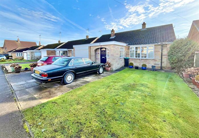 2 Bedroom Detached Bungalow For Sale In Weetman Avenue, Church Warsop, Mansfield, NG20