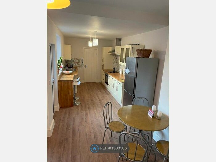 2 Bedroom Terraced House To Rent In Abbey Street, York YO30