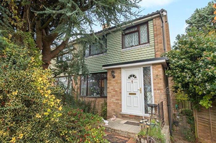 3 Bedroom Semi Detached House For Sale In High Wycombe, Downley, Buckinghamshire, HP13