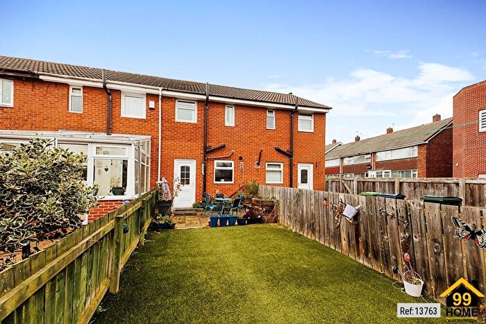 2 Bedroom Terraced House To Rent In Wallace Street, Gateshead, England, NE11