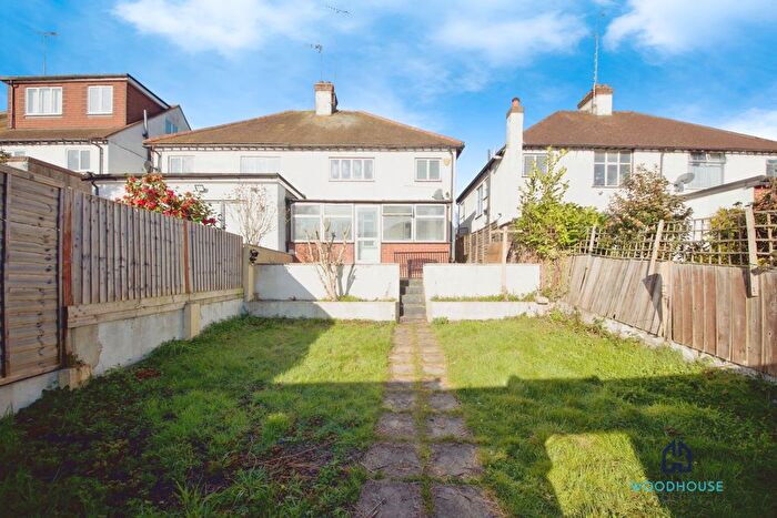 3 Bedroom Semi Detached House To Rent In Friern Barnet Lane, London, N11