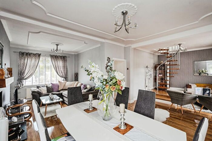 2 Bedroom Semi-detached Bungalow For Sale In Bryndulais Avenue, Seven Sisters, Neath, SA10