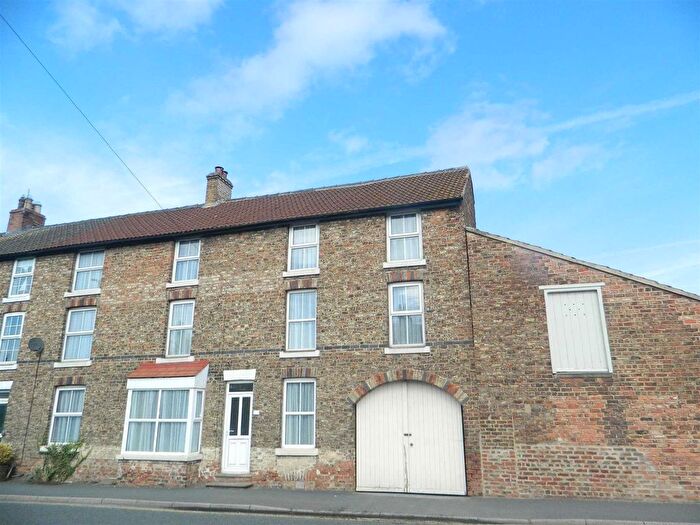 5 Bedroom Semi-Detached House To Rent In Barbeck, Thirsk, North Yorkshire, YO7