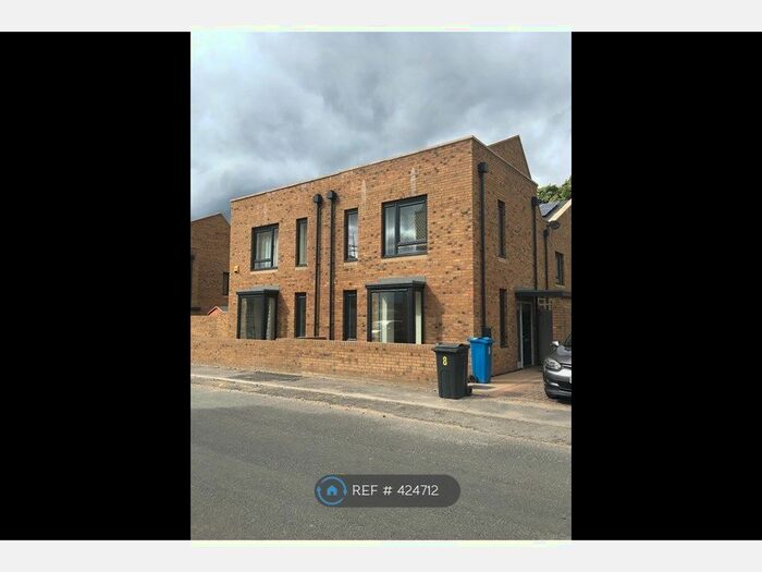 2 Bedroom Semi-Detached House To Rent In Castle Croft Drive, Sheffield, S2