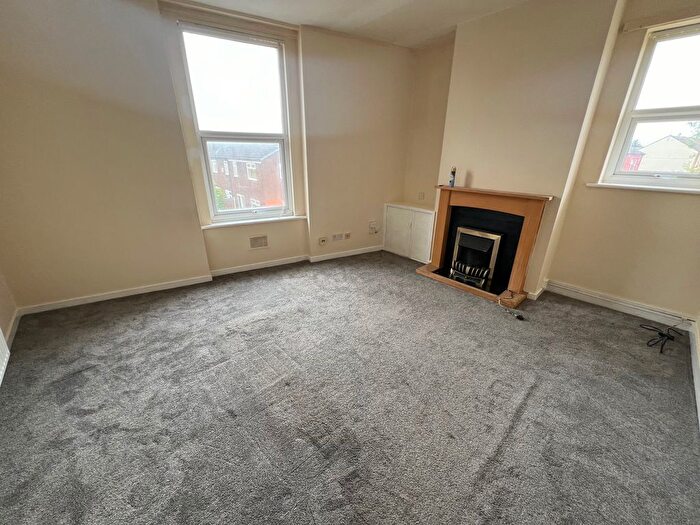 2 Bedroom Flat To Rent In Peel Road, Bootle, L20