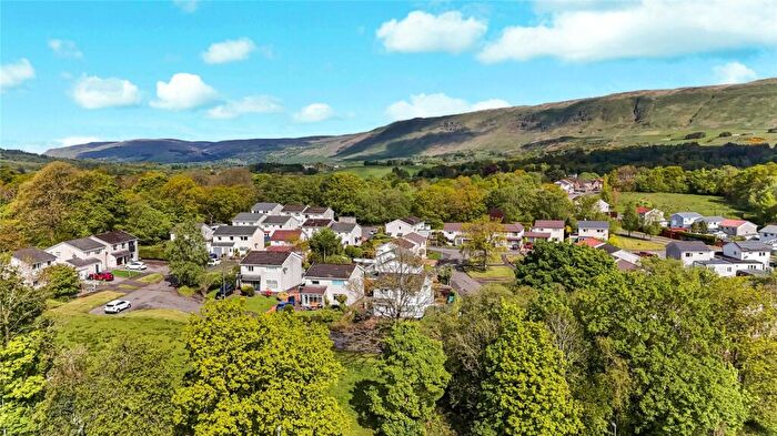 2 Bedroom Flat For Sale In Larch Grove, Milton Of Campsie, Glasgow, East Dunbartonshire, G66