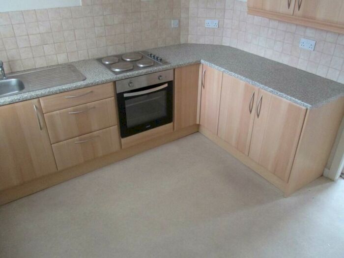 2 Bedroom House To Rent In Garden Grove, Hemingfield, S73