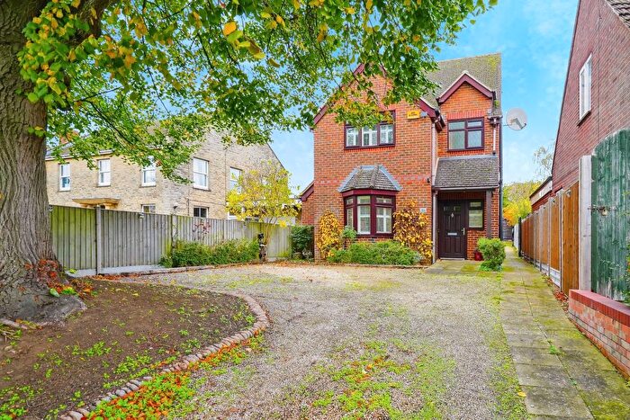 4 Bedroom Detached House For Sale In Bucknell Road, Bicester, Oxfordshire, OX26