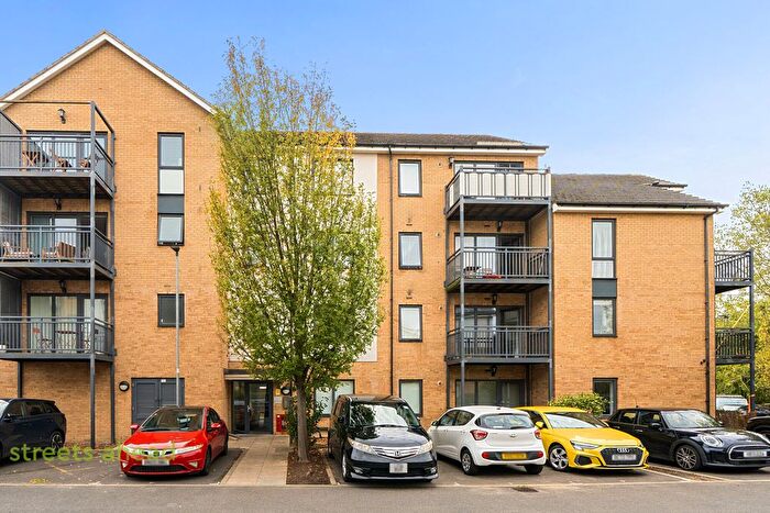 2 Bedroom Flat For Sale In Watson Place, London, SE25