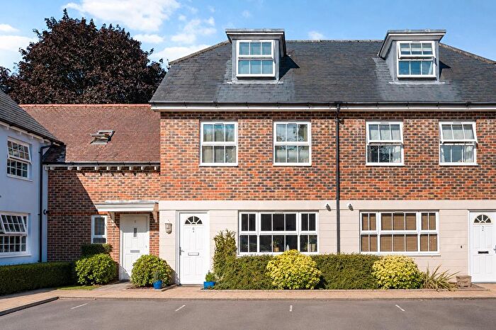 3 Bedroom Terraced House For Sale In The Retreat, Southbourne, PO10