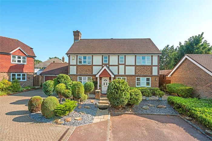 4 Bedroom Detached House For Sale In Tudor Road, Beckenham, BR3