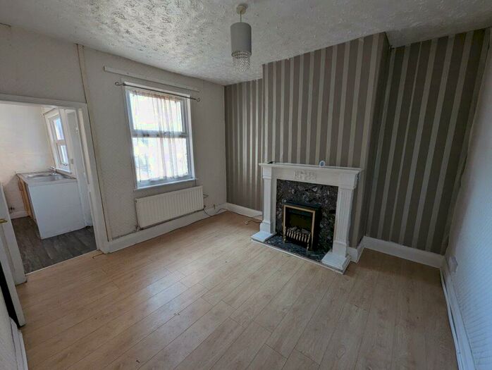 2 Bedroom Terraced House To Rent In Wistaston Road, Crewe, CW2