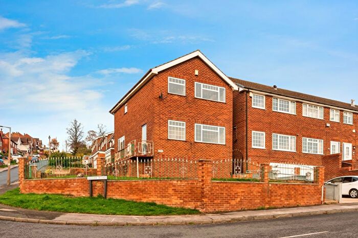 3 Bedroom Detached House For Sale In Fraser Road, Carlton, Nottingham, Nottinghamshire, NG4