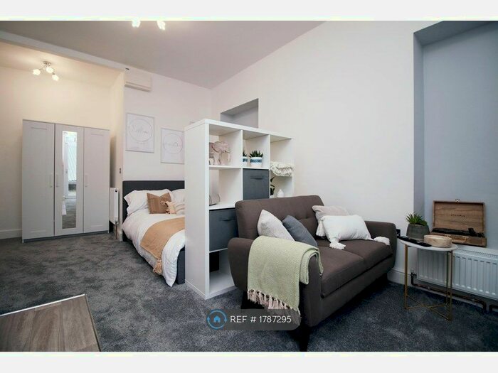 1 Bedroom Flat To Rent In Mount Pleasant, Swansea, SA1