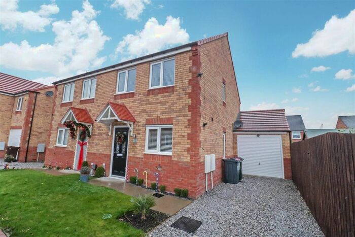 3 Bedroom Semi-Detached House To Rent In Fossard Gardens, Swinton, Mexborough, S64
