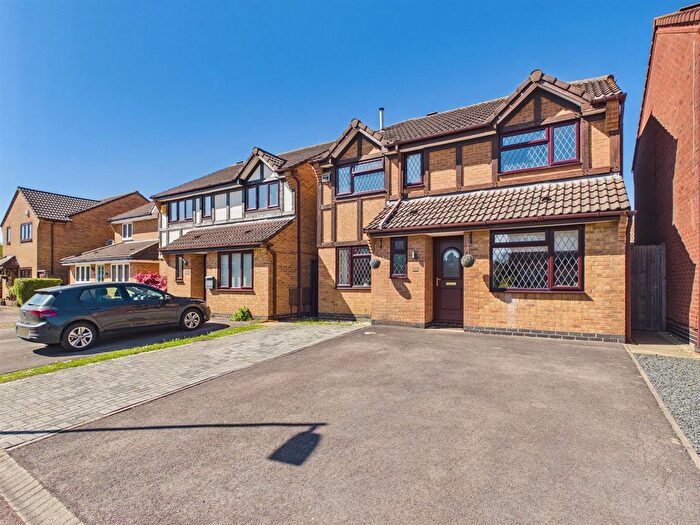 5 Bedroom Detached House For Sale In Foxleigh Crescent, Longlevens, Gloucester, GL2