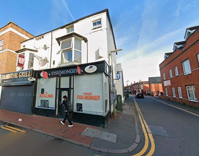 5 Bedroom Property To Rent In High Street, Egham, TW20