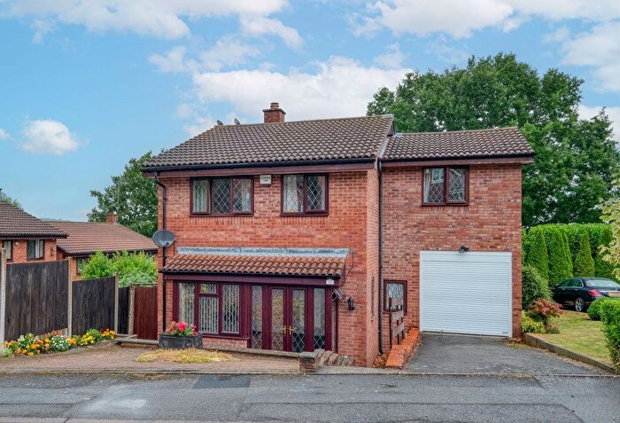 4 Bedroom Detached House For Sale In Oakham Close, Redditch, B98