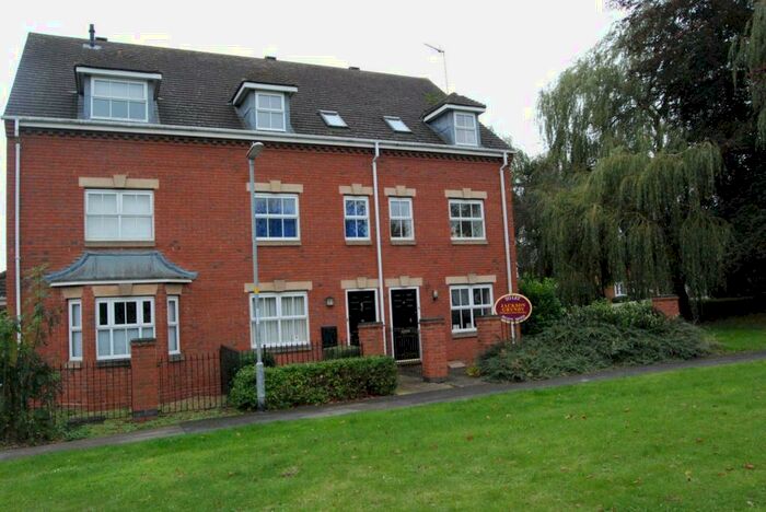 3 Bedroom Town House To Rent In Pascoe Crescent, Timken, Daventry, NN11