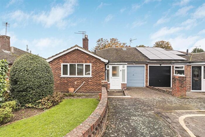 2 Bedroom Bungalow For Sale In Birtrick Drive, Meopham, DA13