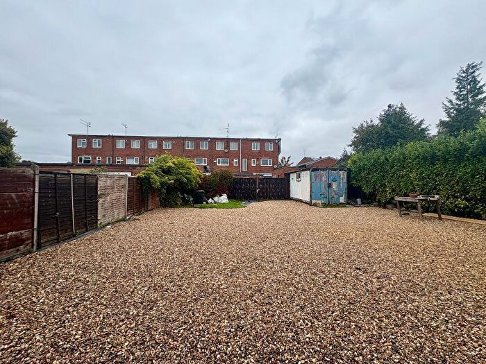 Land For Sale In Ashwell Avenue, Luton, Bedfordshire, LU3