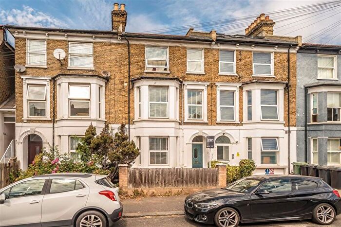 2 Bedroom Flat For Sale In Ryecroft Road, London, SE13
