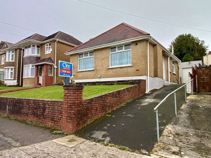 2 Bedroom Detached Bungalow For Sale In Mansel Road, Bonymaen, Swansea, City And County Of Swansea., SA1