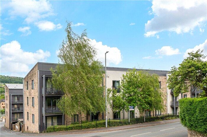 1 Bedroom Apartment To Rent In Albert Street, Baildon, West Yorkshire, BD17