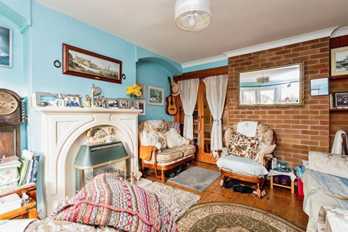 3 Bedroom Terraced House For Sale In Third Avenue, Gedling, Nottingham, NG4