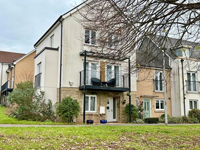 4 Bedroom End Of Terrace House To Rent In Admiral Way, Exeter, EX2