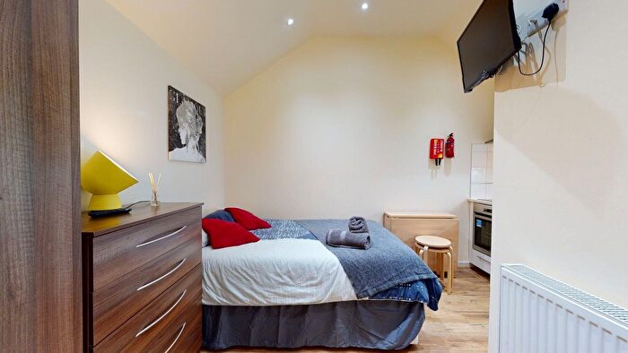 Studio To Rent In St. Pauls Avenue, London, NW2