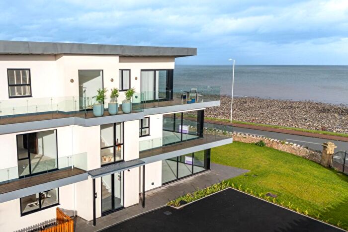 2 Bedroom Apartment For Sale In The Breakers, College Avenue, LL28