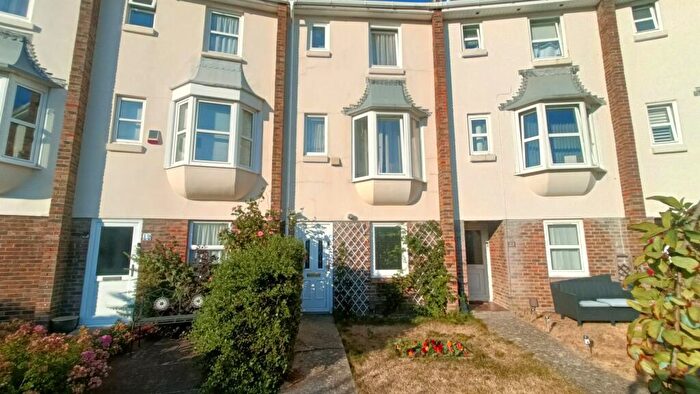 5 Bedroom Terraced House For Sale In Burgoyne Road, Southsea, PO5