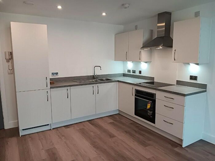 1 Bedroom Flat To Rent In Chapel Street, Salford, M3