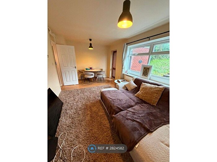 2 Bedroom Terraced House To Rent In Holders Gardens, Birmingham, B13