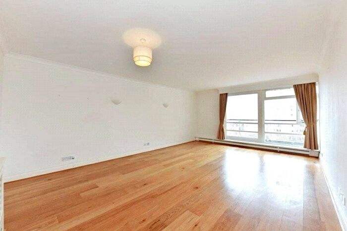 3 Bedroom Flat To Rent In Walsingham, St. Johns Wood Park, NW8