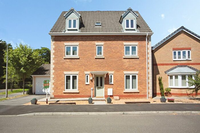 5 Bedroom Detached House For Sale In Meadow View, Tyla Garw, Pontyclun, CF72
