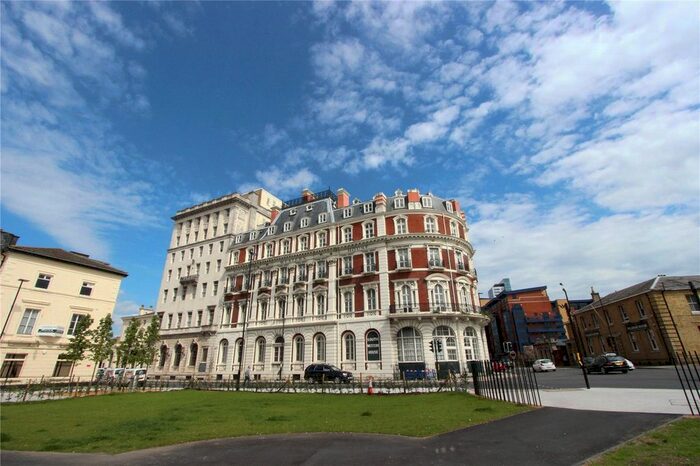 2 Bedroom Flat To Rent In Imperial Apartments, South Western House, Southampton, SO14