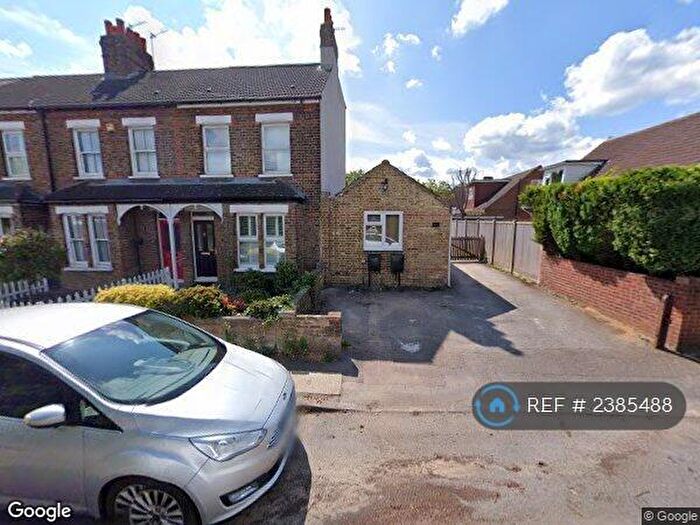 2 Bedroom Semi-Detached House To Rent In College Road, Swanley, BR8