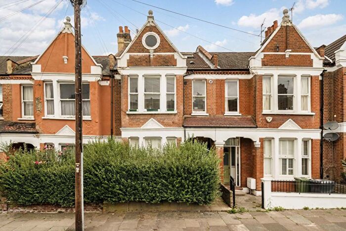 2 Bedroom Flat For Sale In Moorcroft Road, Streatham, SW16