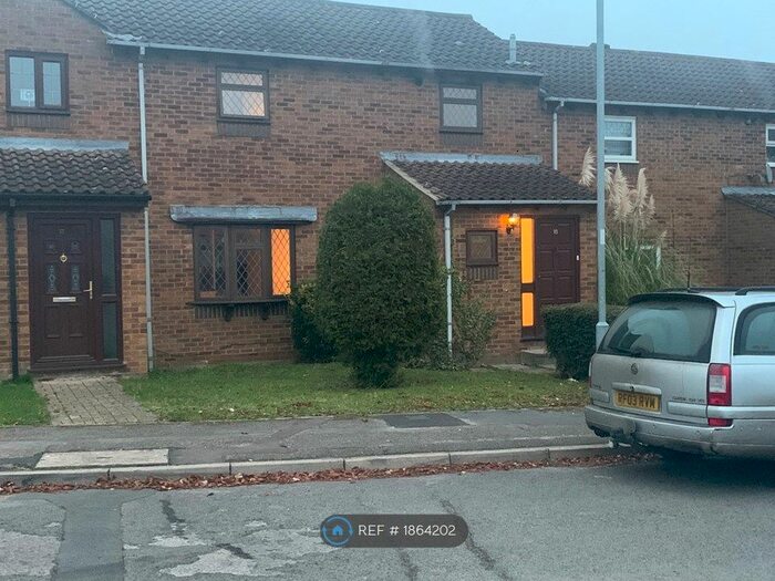 3 Bedroom Terraced House To Rent In Chilcombe Way, Reading, RG6