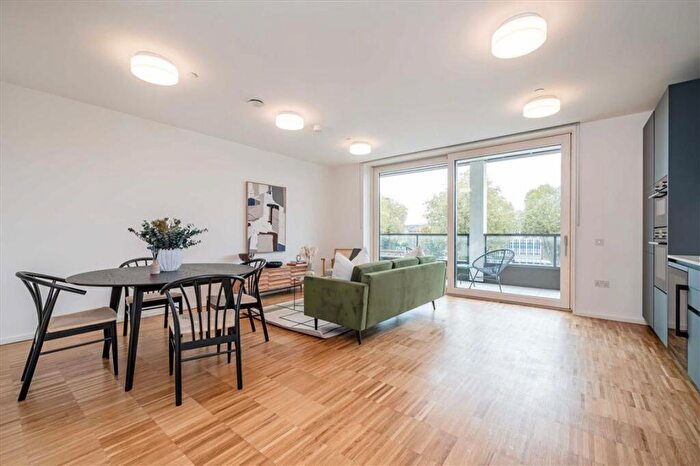 2 Bedroom Flat To Rent In Georgiana Street, Camden, NW1