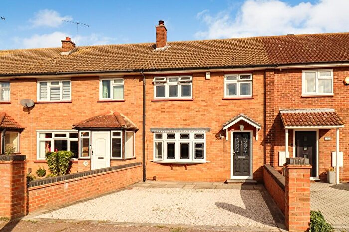 3 Bedroom Terraced House For Sale In Ingleby Road, Chadwell-St-Mary, RM16